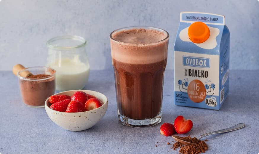 Czekoladowo-truskawkowy shake proteinowy (low carb)